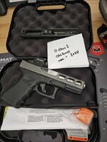 Glock 19 Gen 3 w/extras