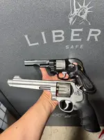 9mm wheel gun.webp