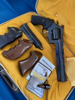 *** Rare DAN WESSON 44 Magnum Pistol Pack - SoCal