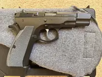 Unfired (Formerly CA Compliant) CZ 75 B (As New) w/ 6 Mags
