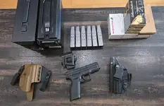 Springfield XD 45 Service/6 mags/ammo/holsters
