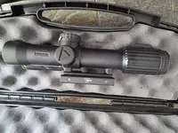 Trijicon VCOG 1-8x riflescope with accessories