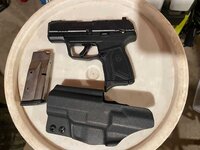 Ruger Max 9 w/ M-Carbo trigger, iwb holster - OC