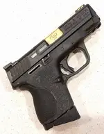 S&W M&P 9C, 6 mags, PL Mini2, AIWB holster & more