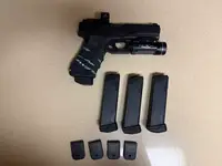 Glock 17 Gen 3 with Extras