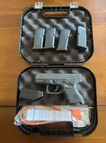 Glock 26 Gen 3 (less than 100rds like new)