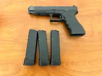 Gen 3 Glock 34 w/ Acro P2 slide cut, 3 mags.