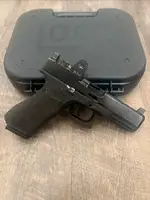 Glock 17 Gen 5 w/ rmr rm01
