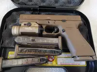GLOCK 17 RTF2 VICKERS TACTICAL FDE