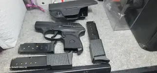 like new ruger lcp 380 extras