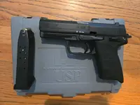 HK USP 40 plus 1 case of ammo (500 rounds)