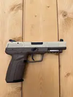 FN FiveseveN 5.7 5.7x28 FDE