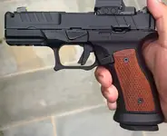 Sharps Bros Echelon Grip + Magwell