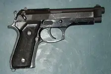 Beretta M9.webp