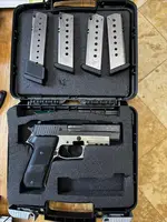 Sig Sauer P220 Combat (Sacramento)