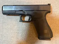 Glock 20 Gen 5 MOS - Very Low Round Count, 2 Magazines