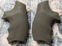 Hogue Rubber Bantam Grip for S&W J frame