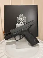 XDM Elite 3.8” w/ 5 Mags + Delta Point Plate