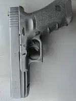 Glock 17 Gen 3 (9mm) – Night Sights & Extra Mag – $350