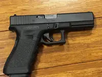 Glock 17 gen 3 like new