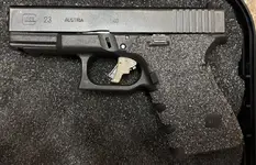 Glock 23 image 2.webp