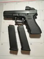 glock 17b.webp