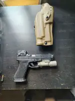 🌀🌀🌀Glock 17 gen 3 with extras🌀🌀🌀
